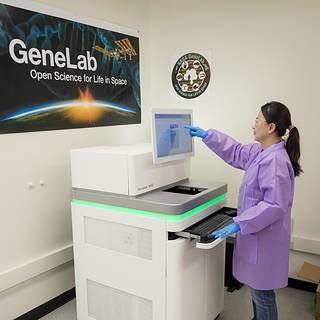 GeneLab Sample Processing Lab N-239 rm 128 with Yi-Chun Chen.